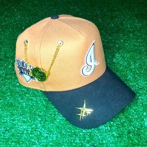 Custom new era with gold chain pin, gold stars and nice side patch 9forty